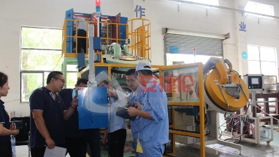 蘇州有滾筒自動噴膠機生產廠家嗎?