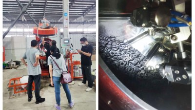 無錫汽車密封件客戶到訪，驗收自動滾噴機PR90