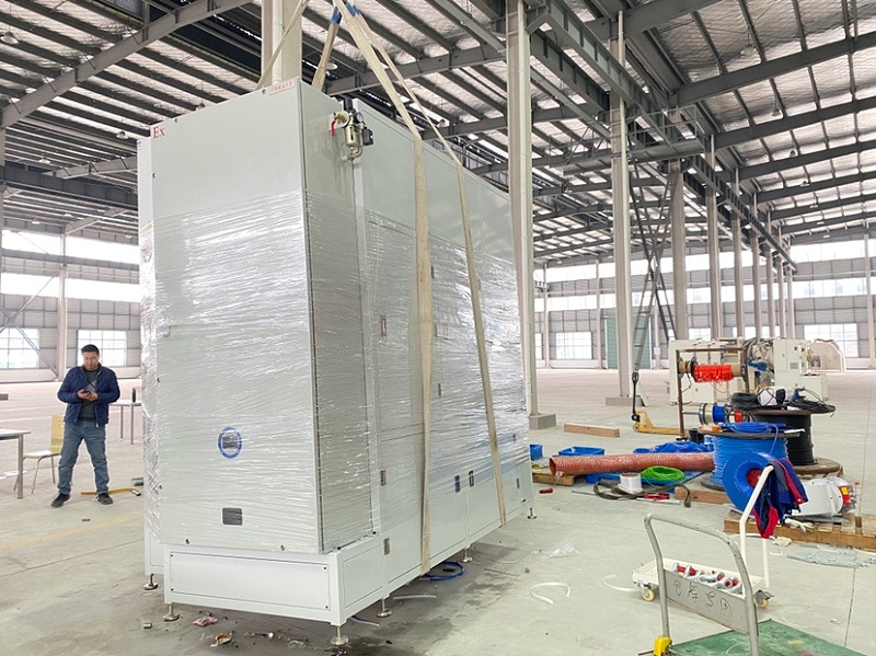 特瑞堡外圓自動(dòng)滾涂機(jī)發(fā)貨