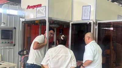 海外客戶搶看安捷倫3大自動(dòng)涂裝設(shè)備，直呼驚艷！