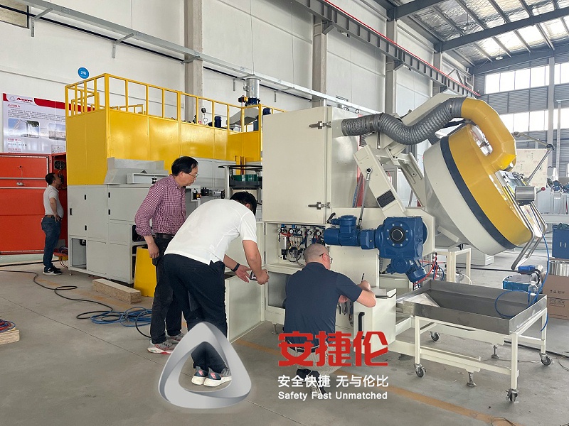 大連瑞進(jìn)國(guó)際貿(mào)易客戶(hù)設(shè)備驗(yàn)收 (8)