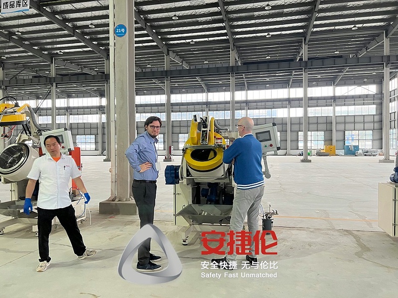 自動滾噴機(jī) (3)