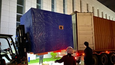 【滾噴機(jī)發(fā)貨】馬來西亞客戶的滾噴機(jī)PR90-DYS12M型發(fā)貨