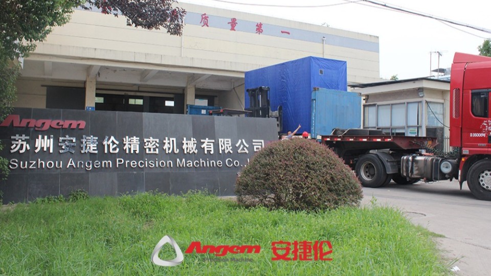 【噴膠機(jī)發(fā)貨】墨西哥客戶CMP訂購(gòu)的48工位自動(dòng)噴膠機(jī)發(fā)貨啦！