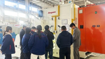 環(huán)保高效+根治涂料浪費(fèi)！安捷倫噴涂設(shè)備驚艷日本考察團(tuán)